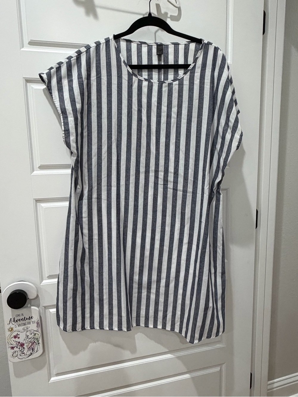 SHEIN White and Navy Vertical Stripe Short Sleeve Dress